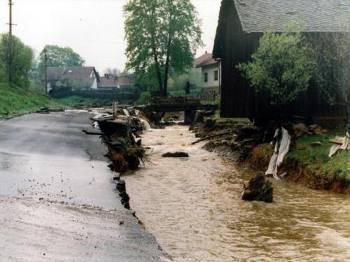 Povodně v roce 1996